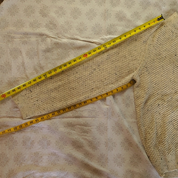 Super soft WindRiver pull over sweater. Size Large. Oatmeal with black specks. - Picture 3 of 5